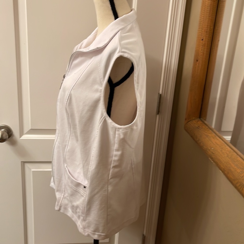 Beautiful Allison Daley CardiganVest - Picture 2 of 8